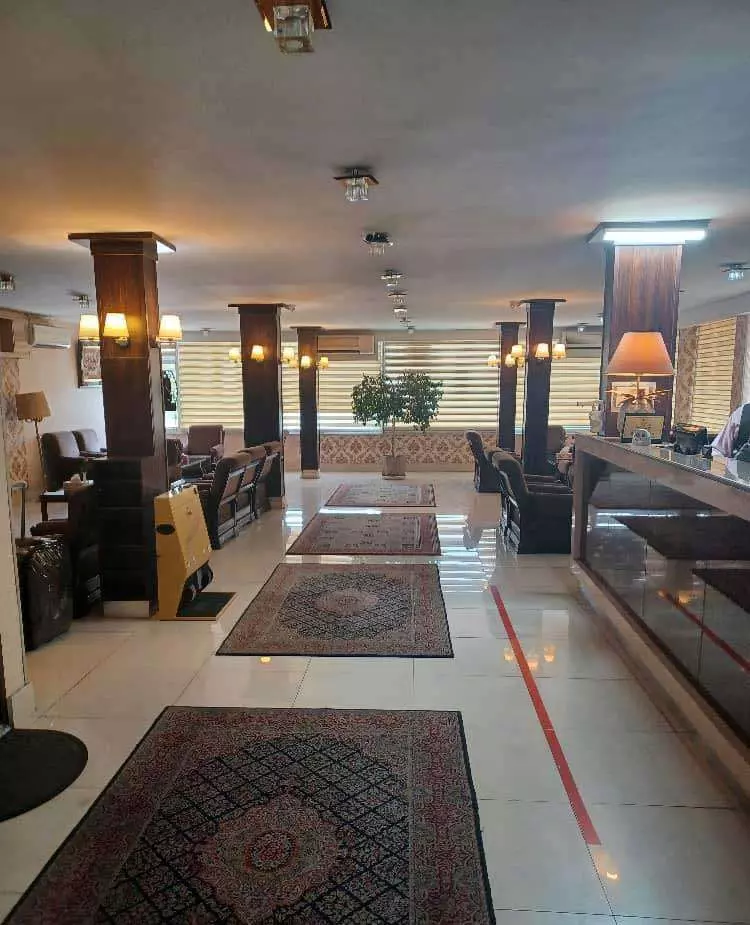 Boulevard Hotel