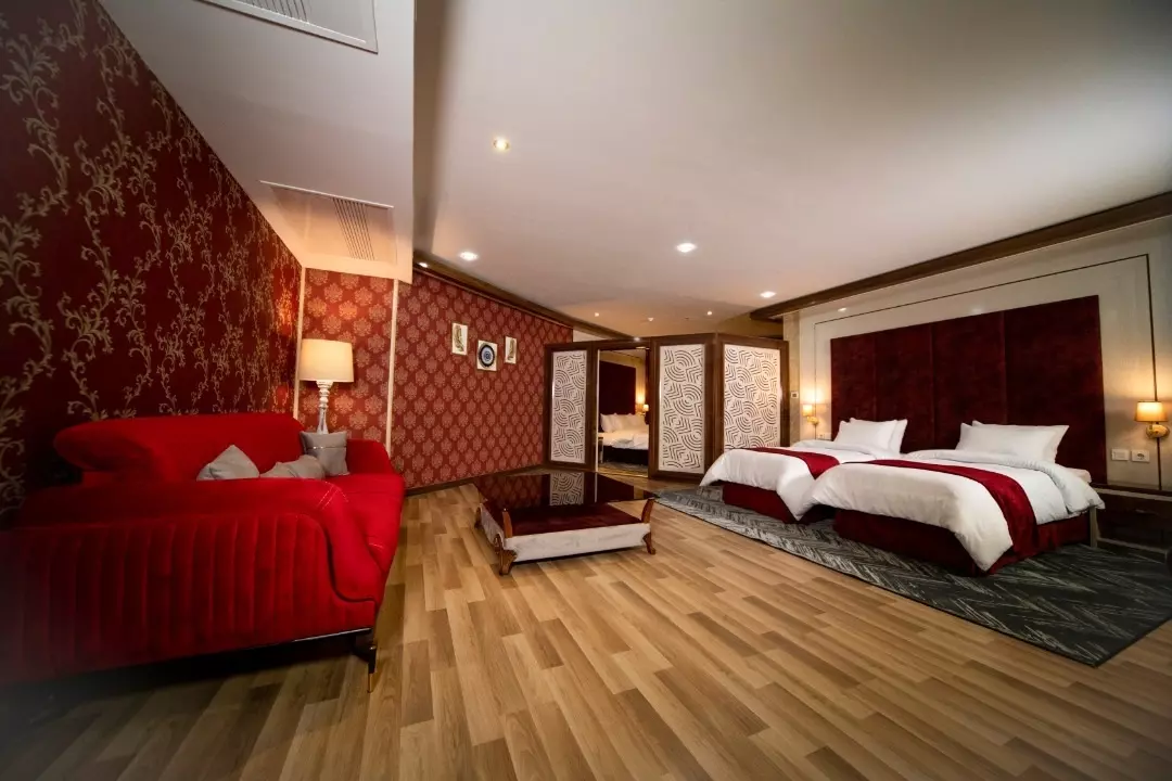 Tabarok Hotel