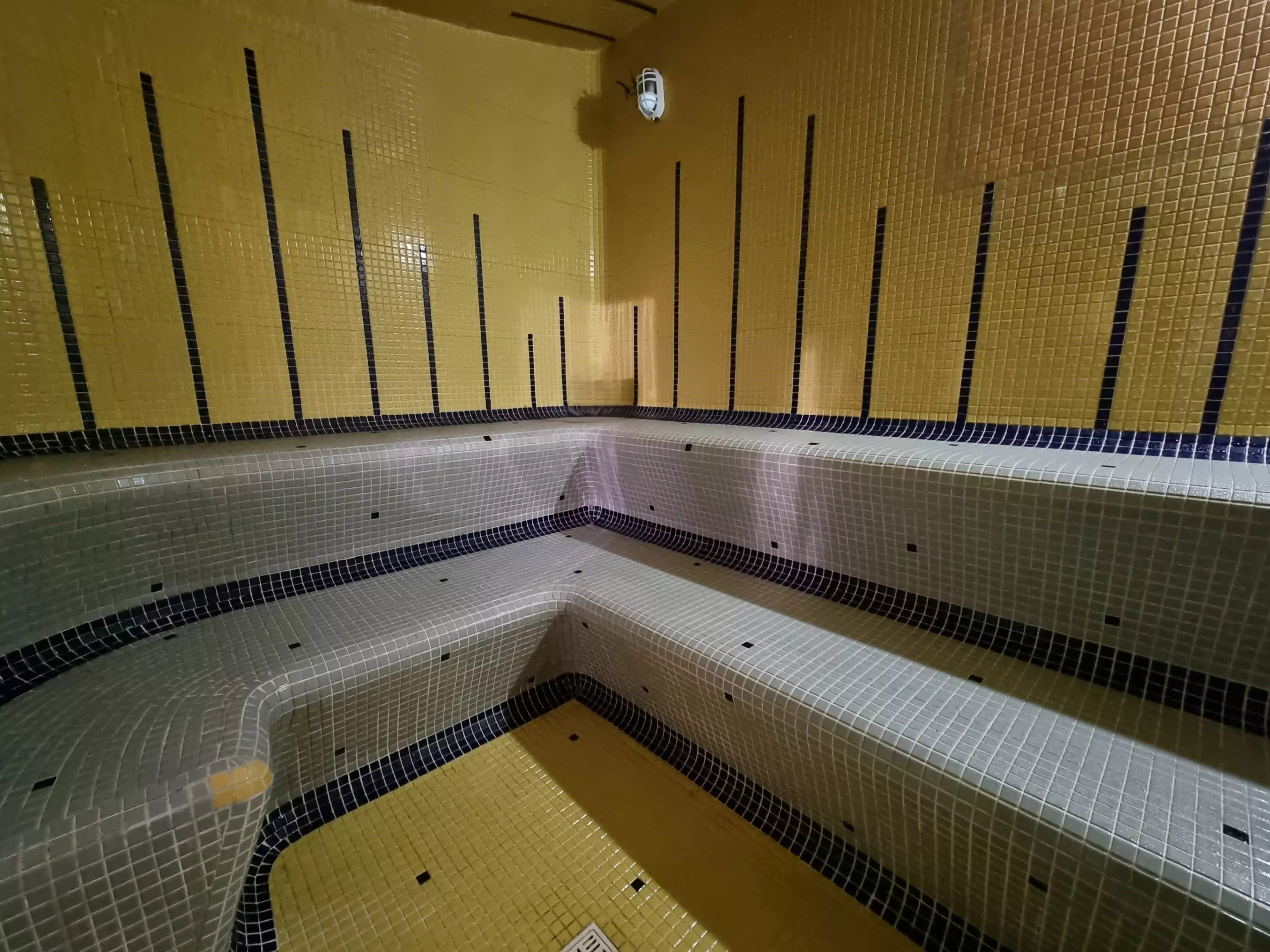 Asareh Hotel
