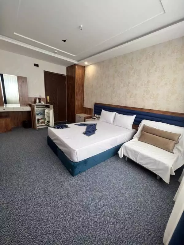 Qods Hotel
