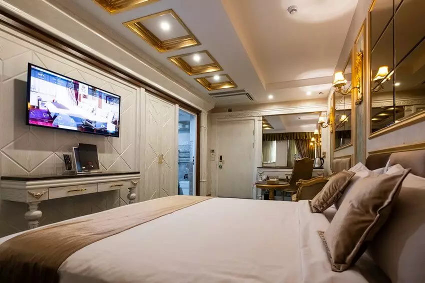 Rose Darvishi Hotel