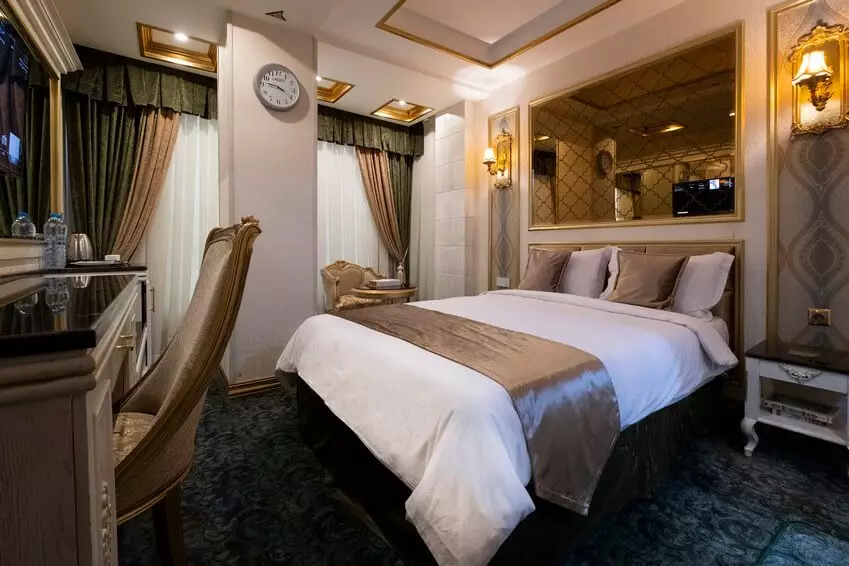 Rose Darvishi Hotel
