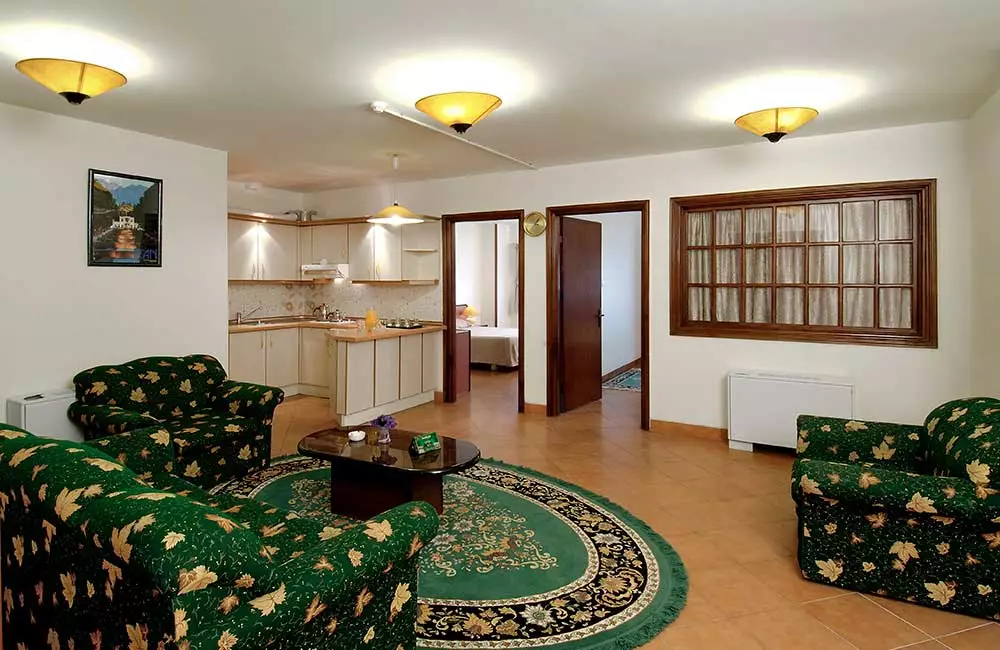Khanye Sabz Hotel