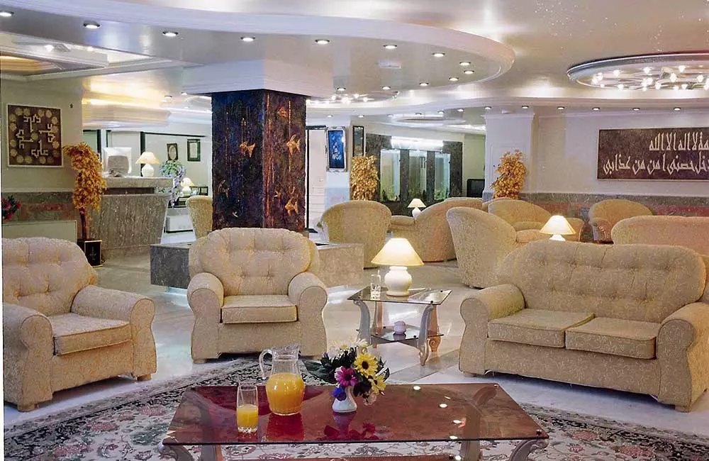 Khanye Sabz Hotel