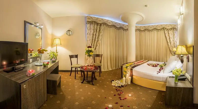 Sahand Hotel