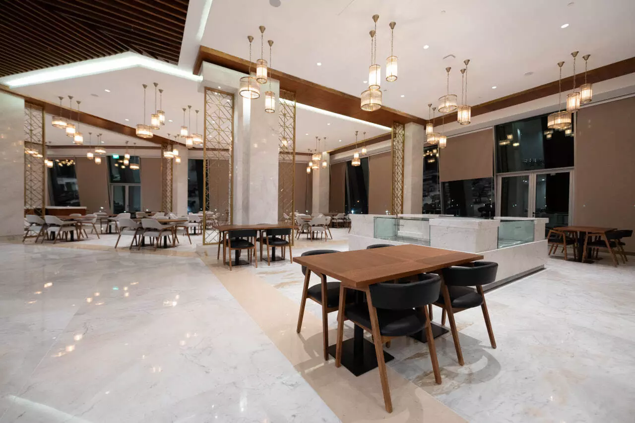 Arya Hotel