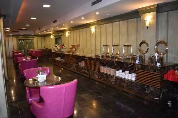 Dariush Grand Hotel